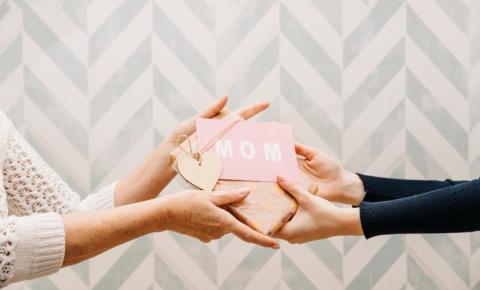 Dia das Mães: pagamento à vista, roupas e reunião em família são as escolhas dos belo-horizontinos