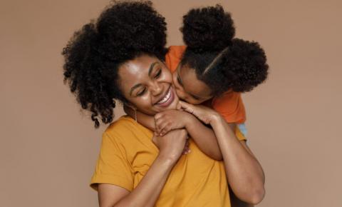 Dia das Mães: é possível conciliar carreira e maternidade? executivas provam que sim, mas relatam desafios